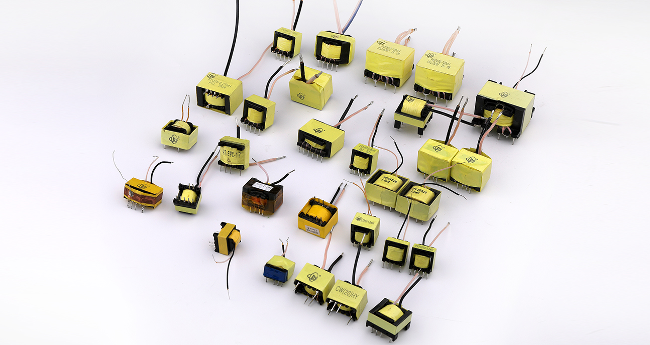 安规类变压器与飞线变压器